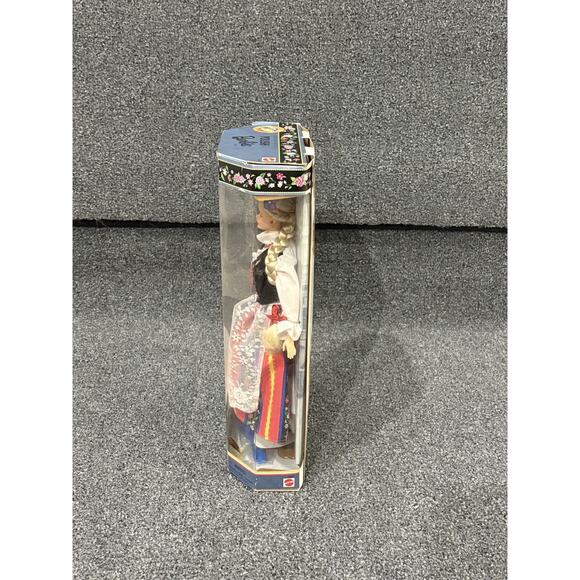 Vintage Polish Barbie Doll 1997 Mattel Collector Edition Dolls of the World NIB - Picture 3 of 11